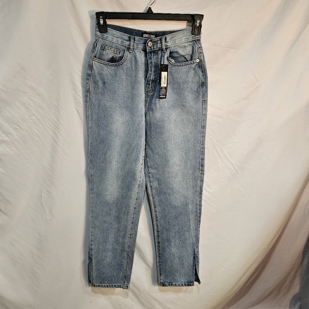 Rebellious Jeans NWT Size 6 women blue straight side split mid wash high rise